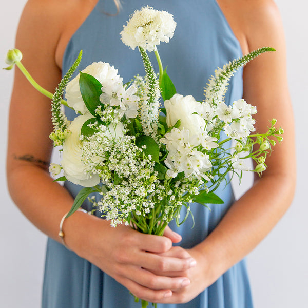 White, green, and accents of gold is classic(Promotion)