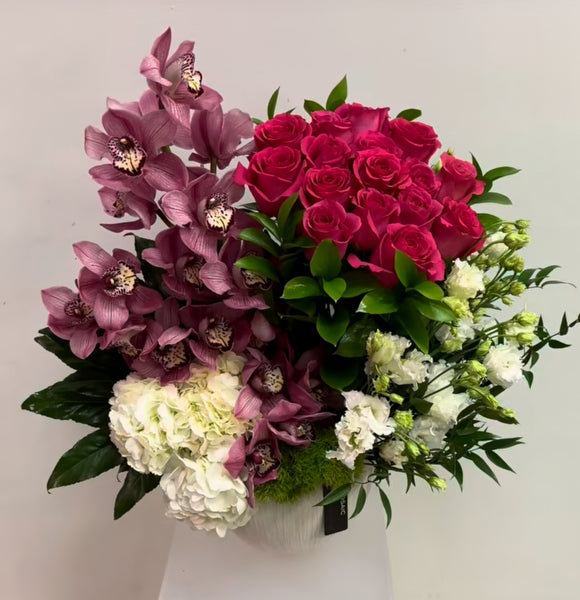 Radiant Romance Grand Bouquet