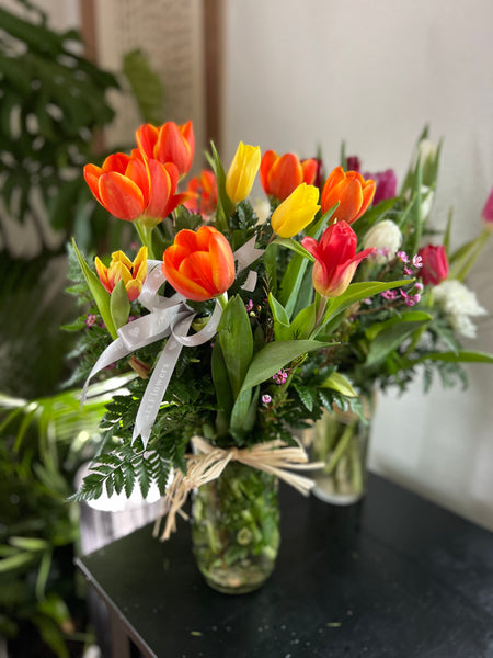 Dozen mix tulips